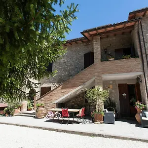  Alloggio per agriturismo Podere Caldaruccio La Pineta